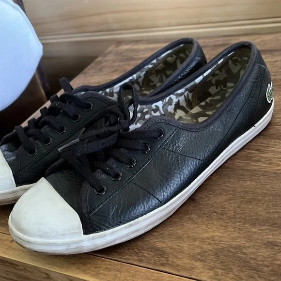 Lacoste lace leather shoes - Picture 2 of 8